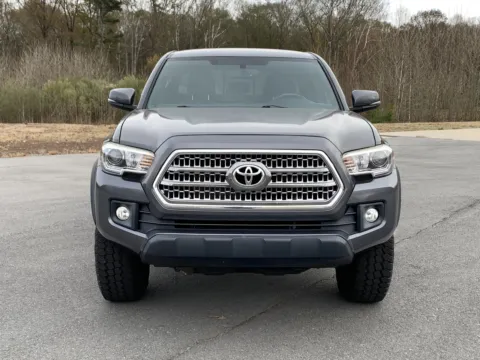 Photos of 2017 TOYOTA TACOMA DOUBLE for sale in Little Rock, AR at Bill Fitts Auto Sales
