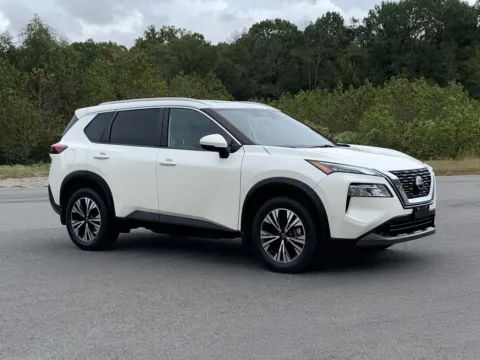 White 2022 NISSAN ROGUE SV for sale in Little Rock, AR