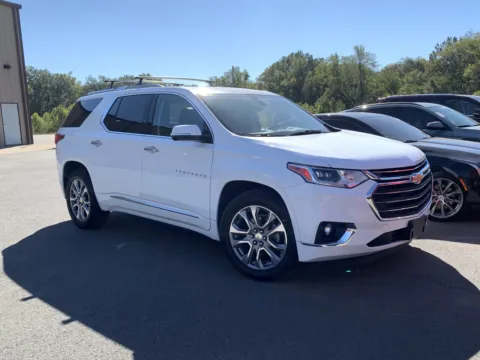 White 2018 CHEVROLET TRAVERSE PREMI Premier for sale in Little Rock, AR