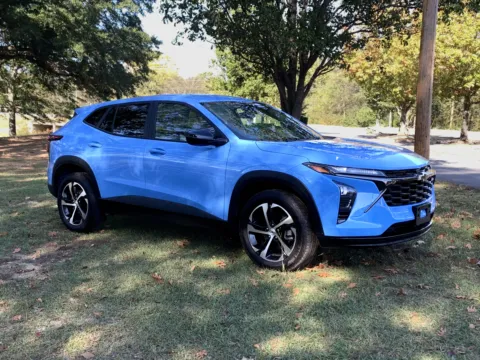 Blue 2024 CHEVROLET TRAX 1RS for sale in Little Rock, AR