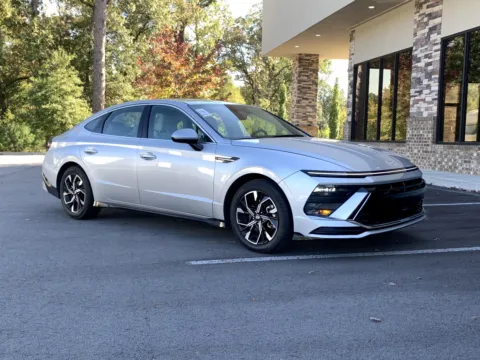 Silver 2024 HYUNDAI SONATA SEL for sale in Little Rock, AR