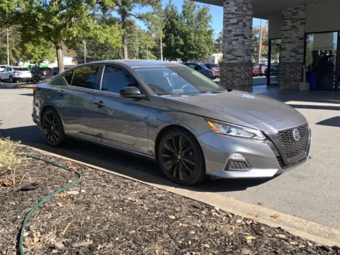 Gray 2019 NISSAN ALTIMA SR 2.5 SR for sale in Little Rock, AR