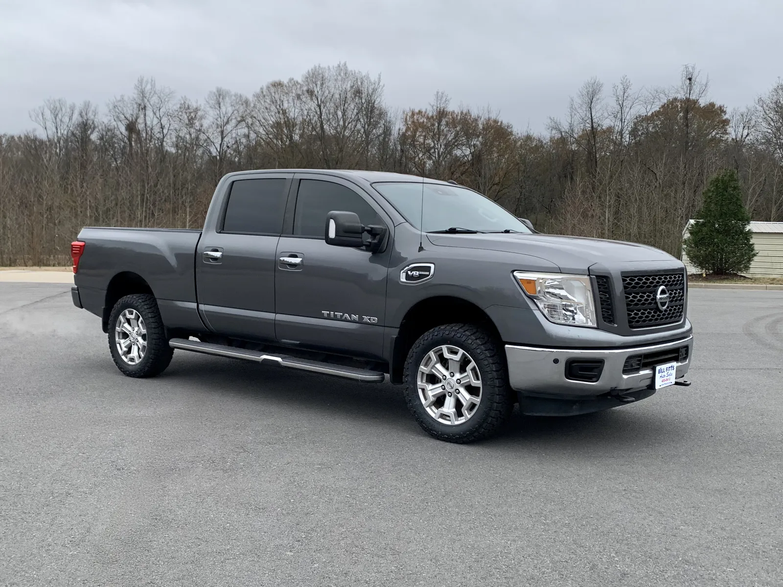 2019 Nissan Titan XD SV's photo
