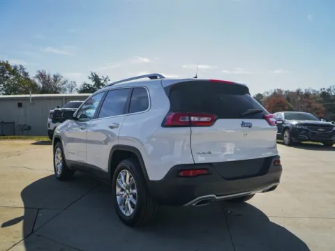 More photos of 2016 Jeep Cherokee Limited at TLC Motors, SC