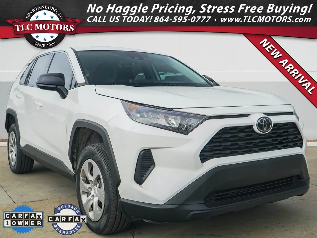 White 2022 Toyota RAV4 LE for sale in Moore, SC