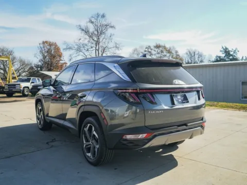 More photos of 2022 Hyundai Tucson Limited at TLC Motors, SC