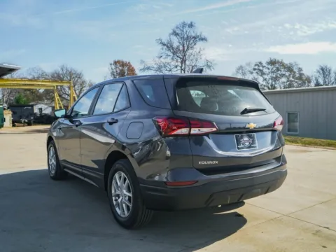 More photos of 2022 Chevrolet Equinox LS at TLC Motors, SC