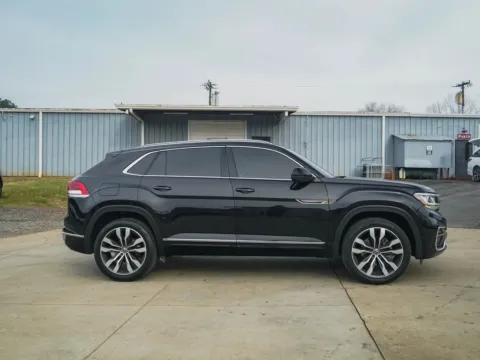 Another view of 2022 Volkswagen Atlas Cross Sport 3.6L V6 SEL Premium R-Line for sale in Moore, SC at TLC Motors