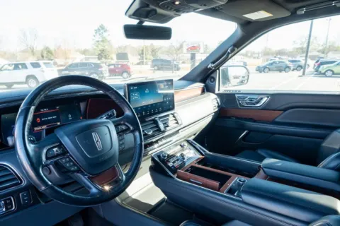 More photos of 2023 Lincoln Navigator Reserve at TLC Motors, SC