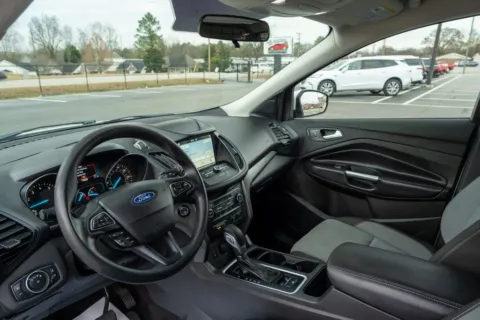 More photos of 2019 Ford Escape SE at TLC Motors, SC