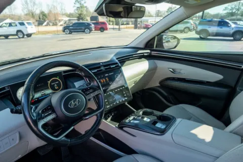 More photos of 2022 Hyundai Tucson Limited at TLC Motors, SC