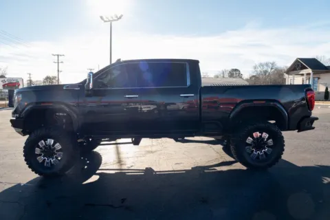 More photos of 2020 GMC Sierra 2500HD Denali at TLC Motors, SC