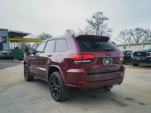 More photos of 2019 Jeep Grand Cherokee Altitude at TLC Motors, SC