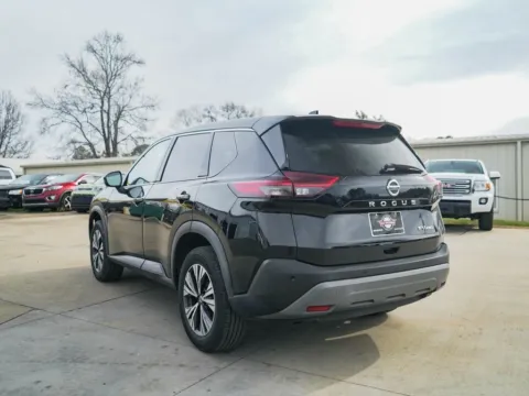 More photos of 2021 Nissan Rogue SV at TLC Motors, SC