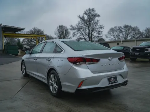More photos of 2018 Hyundai Sonata SEL at TLC Motors, SC