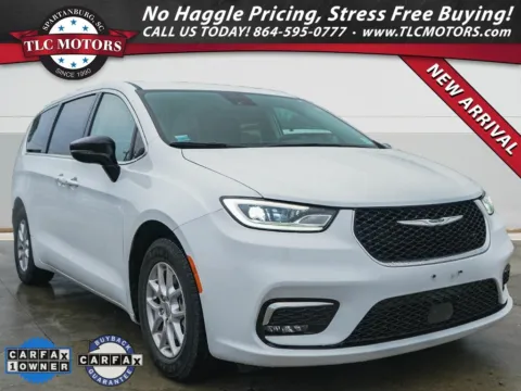 White 2024 Chrysler Pacifica Touring L for sale in Moore, SC