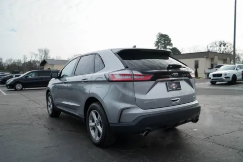More photos of 2020 Ford Edge SE at TLC Motors, SC
