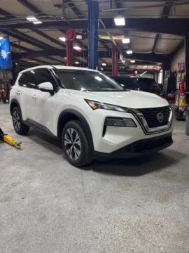 White 2021 Nissan Rogue SV for sale in Moore, SC