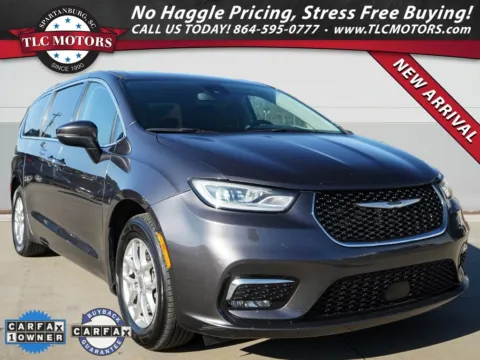 Gray 2023 Chrysler Pacifica Touring L for sale in Moore, SC