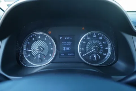 More photos of 2020 Hyundai Elantra SEL at TLC Motors, SC