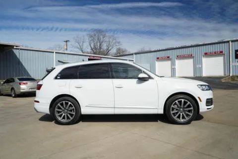 Another view of 2017 Audi Q7 3.0T Premium Plus for sale in Moore, SC at TLC Motors