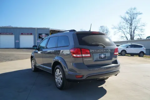 More photos of 2019 Dodge Journey SE at TLC Motors, SC