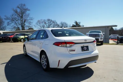 More photos of 2020 Toyota Corolla LE at TLC Motors, SC