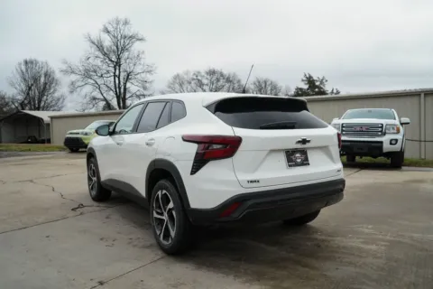 More photos of 2025 Chevrolet Trax 1RS at TLC Motors, SC