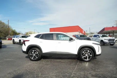 Photos of 2025 Chevrolet Trax 1RS for sale in Moore, SC at TLC Motors