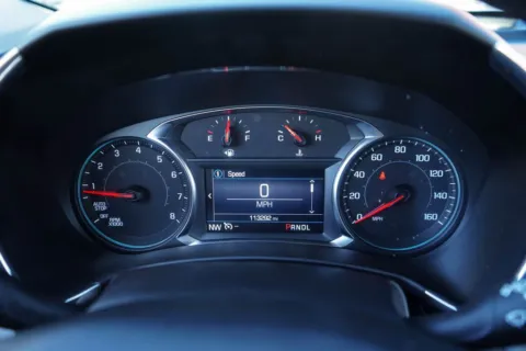 More photos of 2023 Chevrolet Equinox LT at TLC Motors, SC