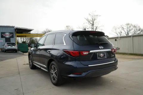 More photos of 2018 INFINITI QX60 at TLC Motors, SC