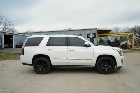 Another view of 2019 Cadillac Escalade Platinum Edition for sale in Moore, SC at TLC Motors