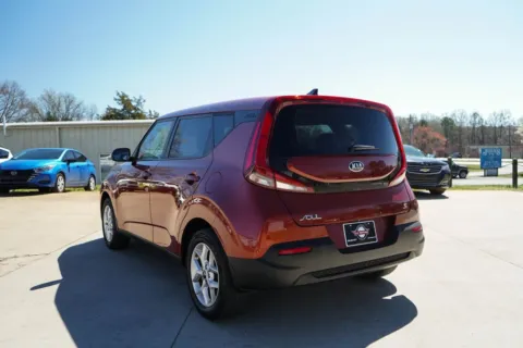 More photos of 2020 Kia Soul S at TLC Motors, SC