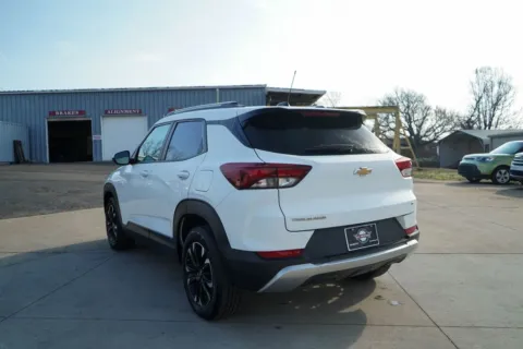 More photos of 2023 Chevrolet TrailBlazer LT at TLC Motors, SC