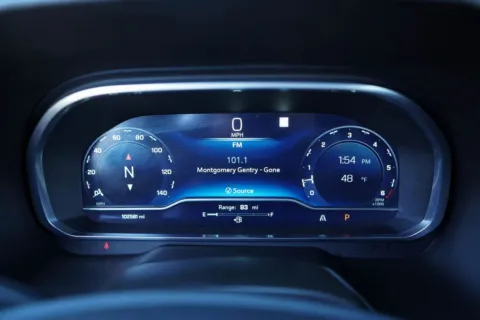 More photos of 2023 Chevrolet Suburban Premier at TLC Motors, SC