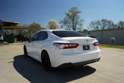 More photos of 2018 Toyota Camry LE at TLC Motors, SC