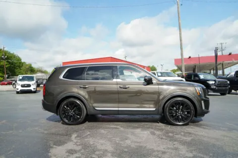 Photos of 2022 Kia Telluride SX for sale in Moore, SC at TLC Motors
