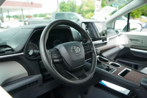 More photos of 2024 Toyota Sienna LE at TLC Motors, SC
