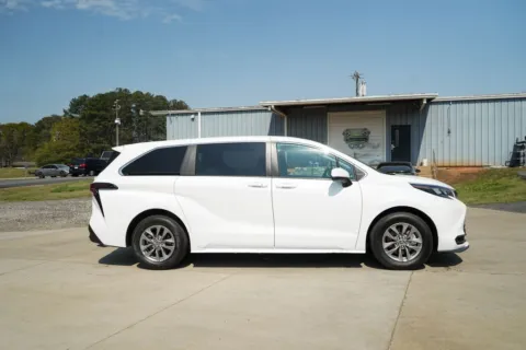 Another view of 2024 Toyota Sienna LE for sale in Moore, SC at TLC Motors