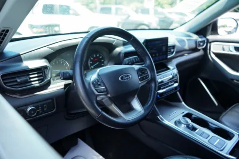 More photos of 2021 Ford Explorer Limited at TLC Motors, SC