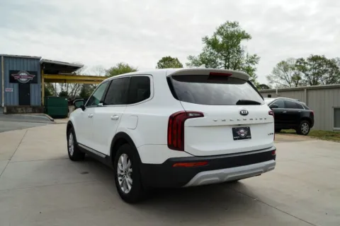 More photos of 2021 Kia Telluride LX at TLC Motors, SC