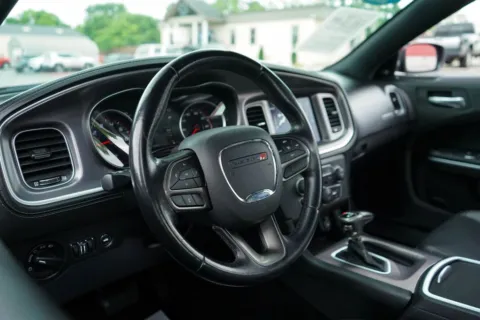 More photos of 2021 Dodge Charger SXT at TLC Motors, SC