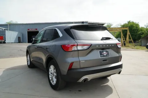 More photos of 2021 Ford Escape SE at TLC Motors, SC