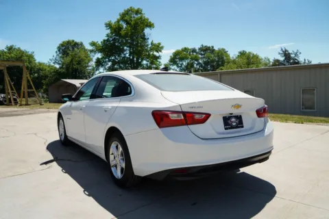 More photos of 2022 Chevrolet Malibu LS at TLC Motors, SC