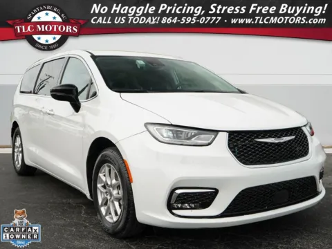 White 2024 Chrysler Pacifica Touring L for sale in Moore, SC