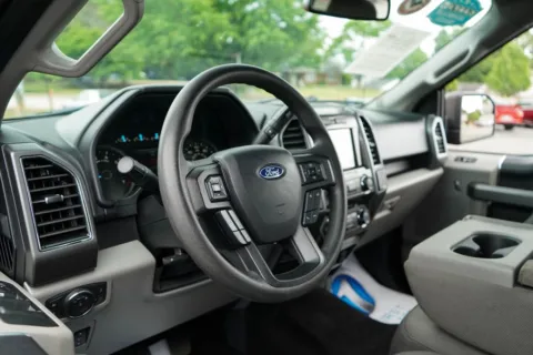 More photos of 2020 Ford F-150 XLT at TLC Motors, SC