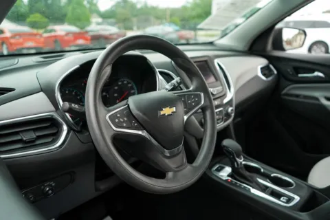 More photos of 2022 Chevrolet Equinox LS at TLC Motors, SC