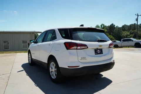 More photos of 2022 Chevrolet Equinox LS at TLC Motors, SC