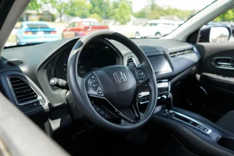 More photos of 2022 Honda HR-V EX at TLC Motors, SC