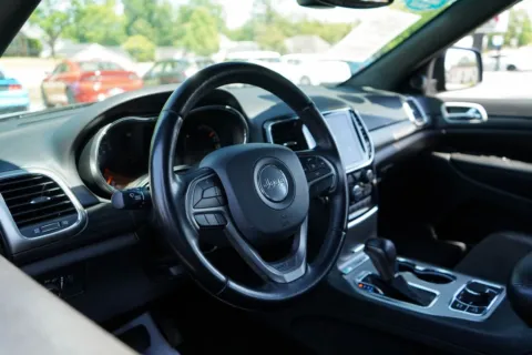 More photos of 2022 Jeep Grand Cherokee WK Laredo X at TLC Motors, SC
